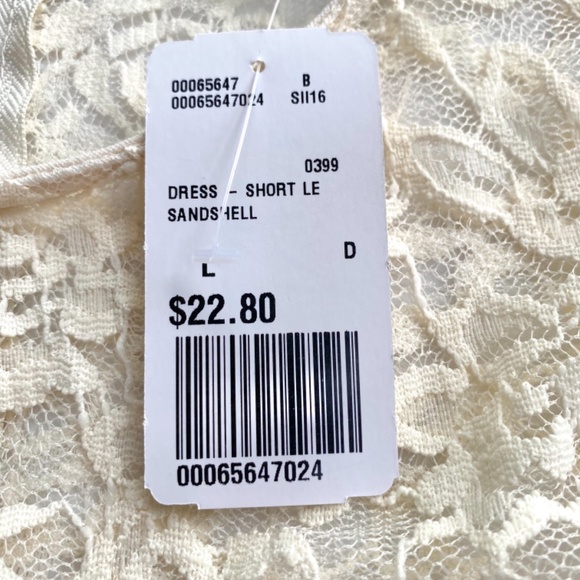 NWT Forever 21 Cream Dress with Lace in Size Large - Picture 11 of 11